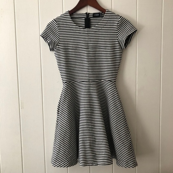 kate spade Dresses & Skirts - Kate Spade Striped Black&White Fit and Flare Dress